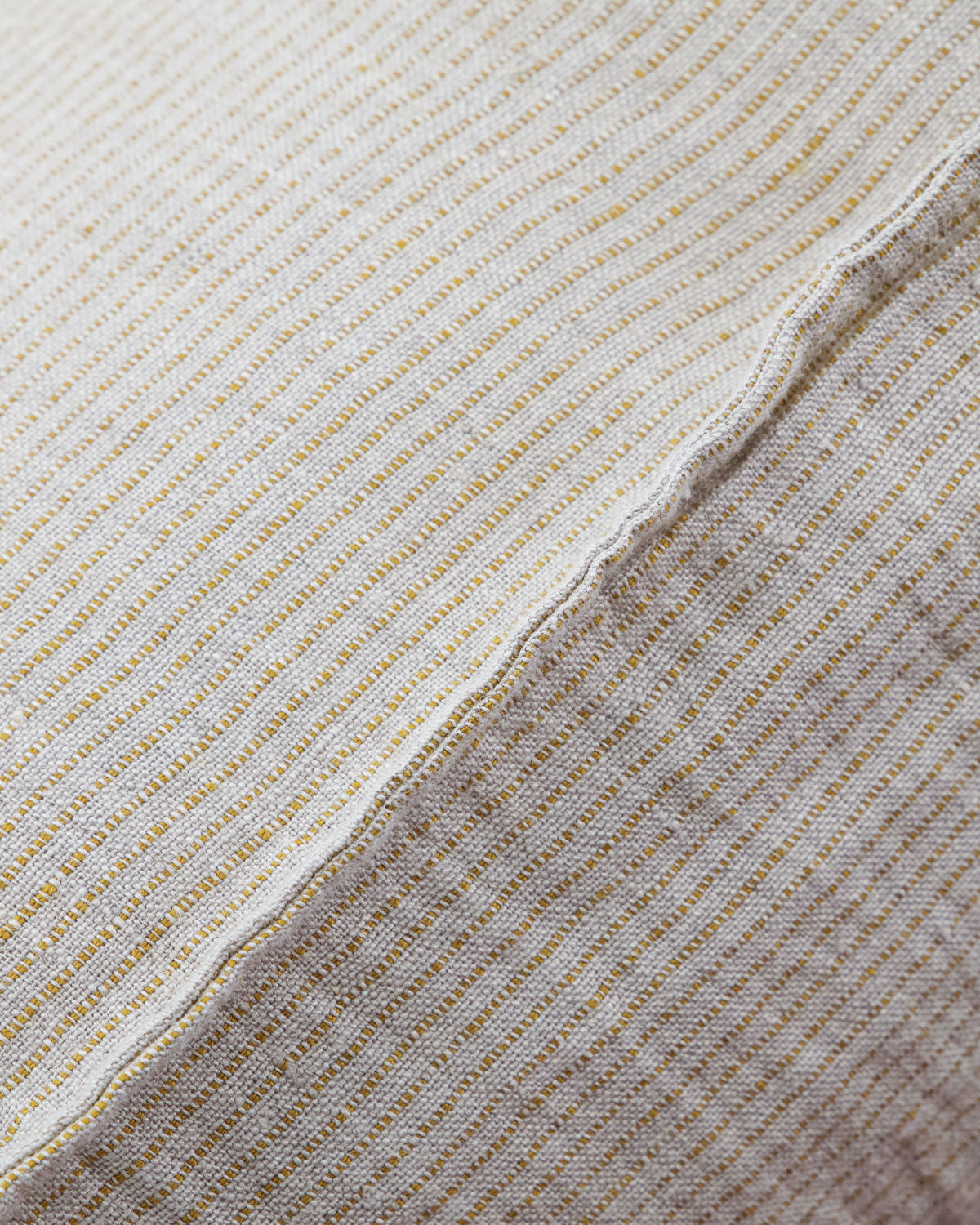 LINEN CUSHION MUSTARD