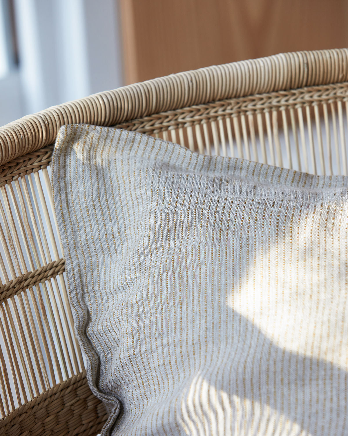 LINEN CUSHION MUSTARD