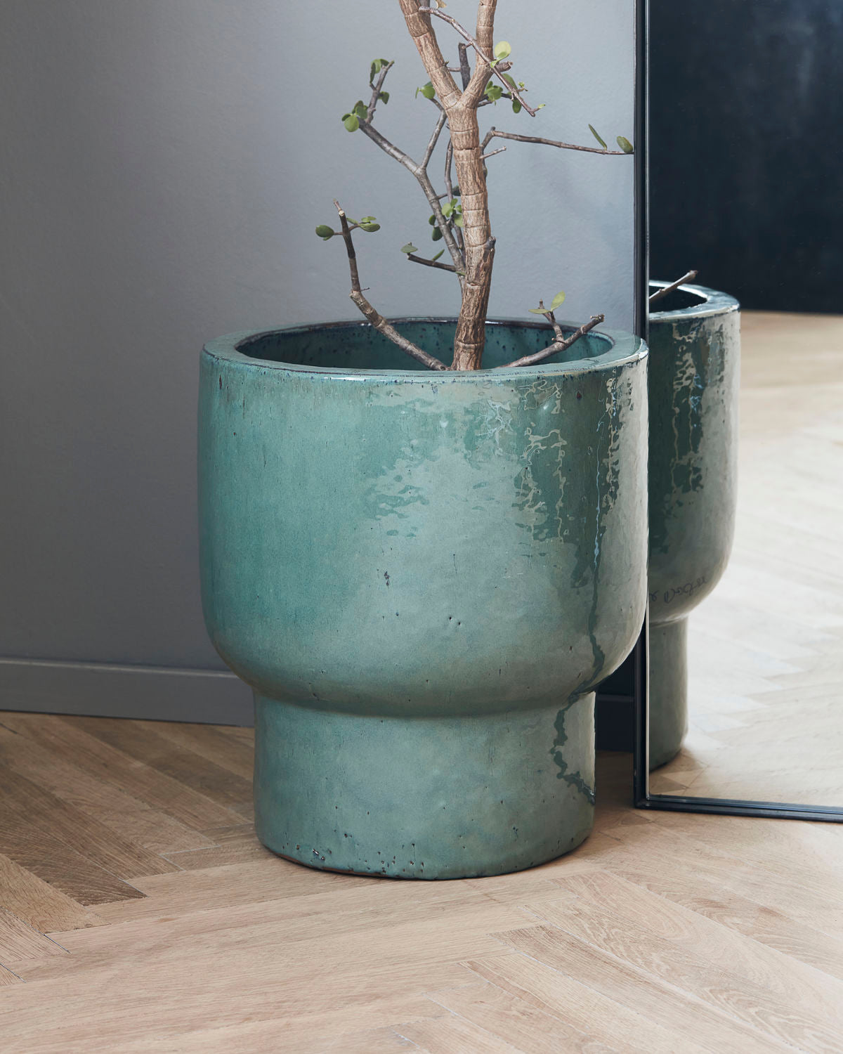 OUTDOOR PLANTER