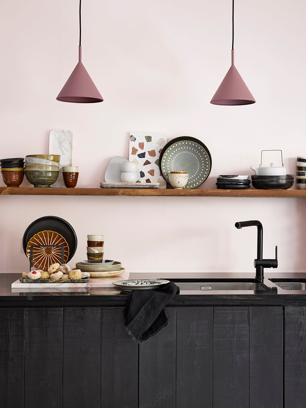 HKLIVING DINNER PLATE - RUSTIC BLACK
