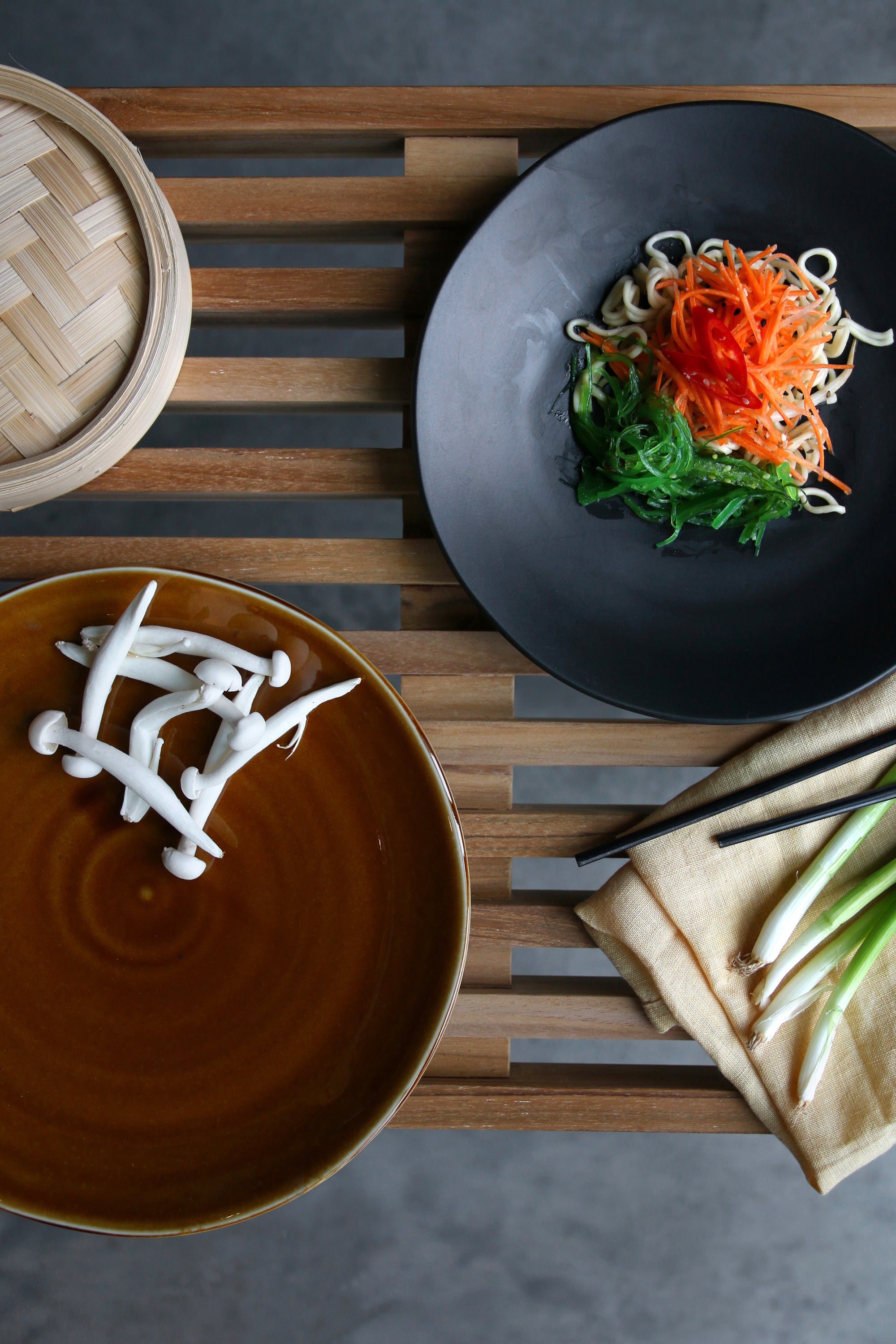 HKLIVING DINNER PLATE - BROWN